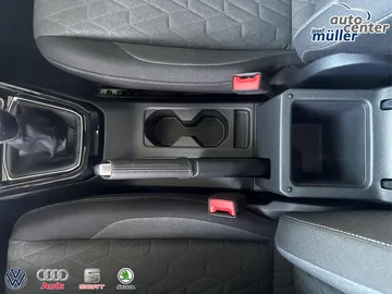 Car image 36