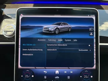 Car image 33