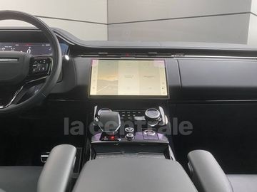 Car image 26