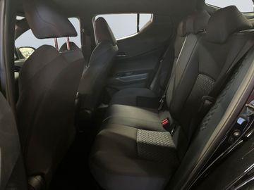 Car image 11