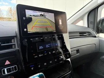 Car image 22
