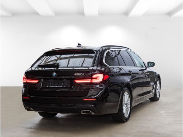 BMW 520d Touring 140 kW image number 3