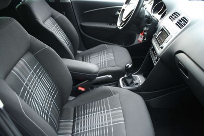 Car image 21