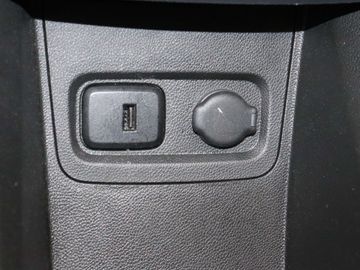 Car image 31