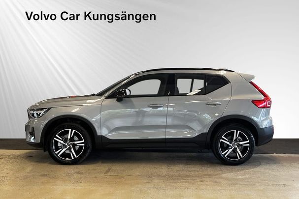 Volvo XC40 B4 Plus Dark 147 kW image number 4