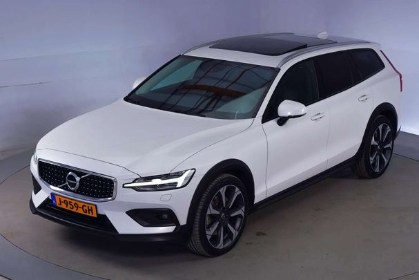 Volvo V60 AWD B5 184 kW image number 18