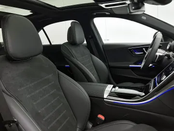 Car image 42