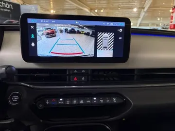Car image 27