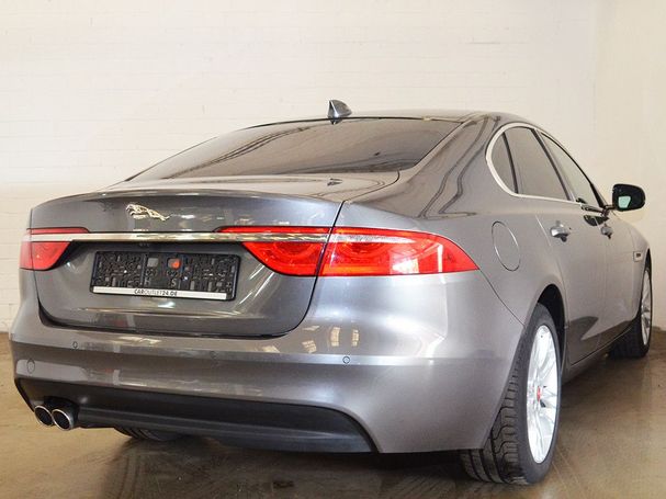 Jaguar XF 20d Prestige 132 kW image number 8