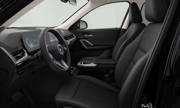 BMW iX1 xDrive30 xLine 230 kW image number 4