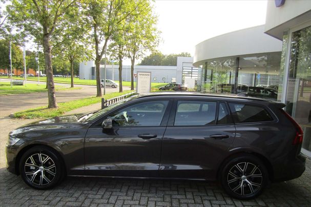 Volvo V60 B3 Essential 120 kW image number 25