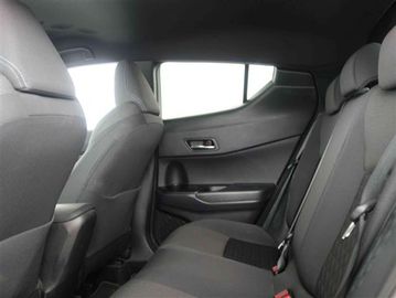 Car image 10