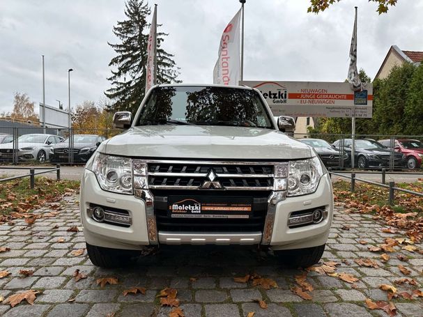 Mitsubishi Pajero 3.2 140 kW image number 4