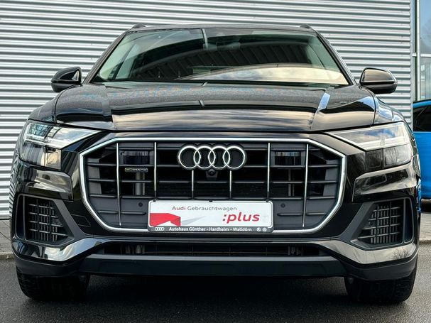 Audi Q8 55 TFSI quattro 250 kW image number 3