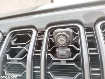 Car image 34
