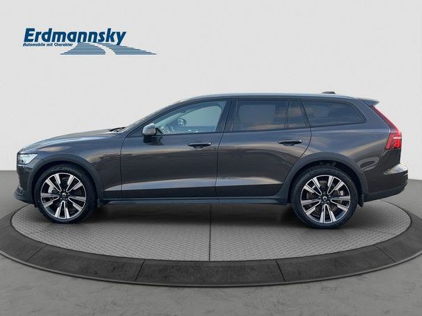 Volvo V60 Cross Country AWD B5 184 kW image number 5