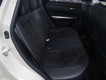 Car image 38