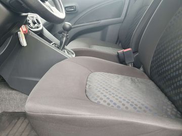 Car image 31