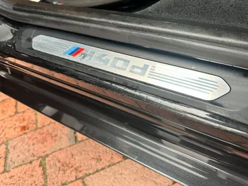 Car image 34