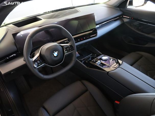 BMW 520d xDrive 140 kW image number 5