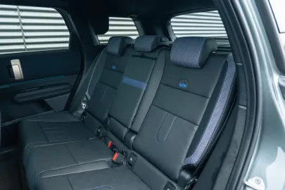 Car image 42