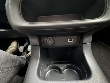 Car image 23