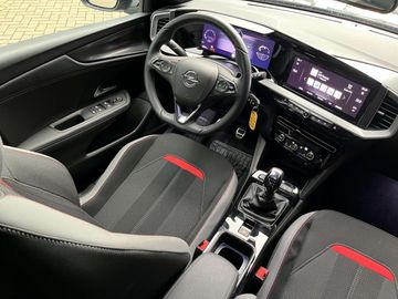 Car image 11