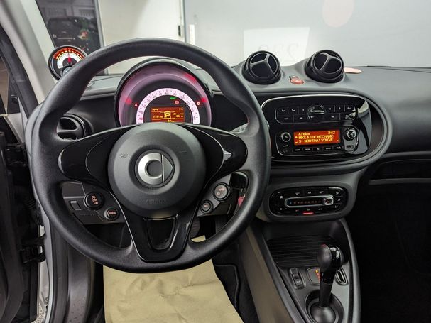 Smart ForTwo coupe EQ 60 kW image number 17