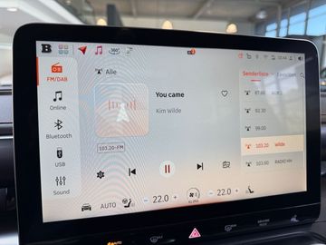 Car image 28
