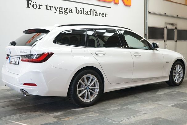 BMW 330e Touring xDrive 216 kW image number 4