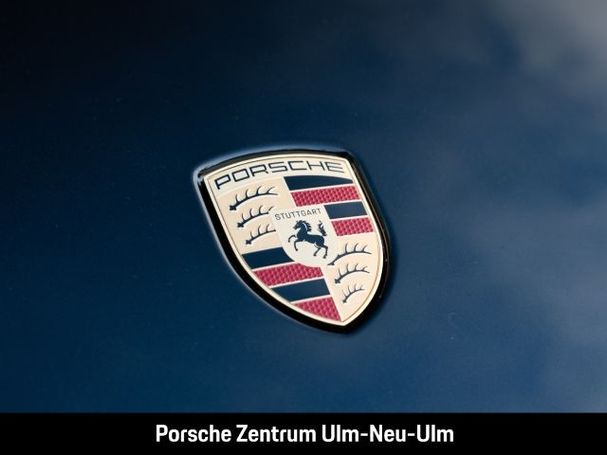 Porsche Taycan 320 kW image number 18