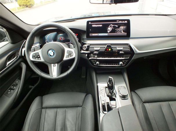 BMW 530 Touring xDrive 215 kW image number 27