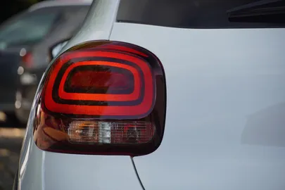 Car image 27