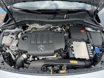 Car image 31
