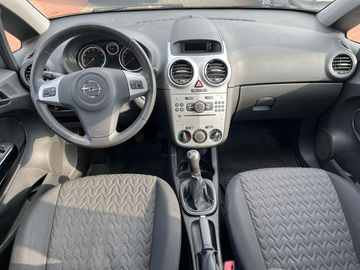 Car image 11