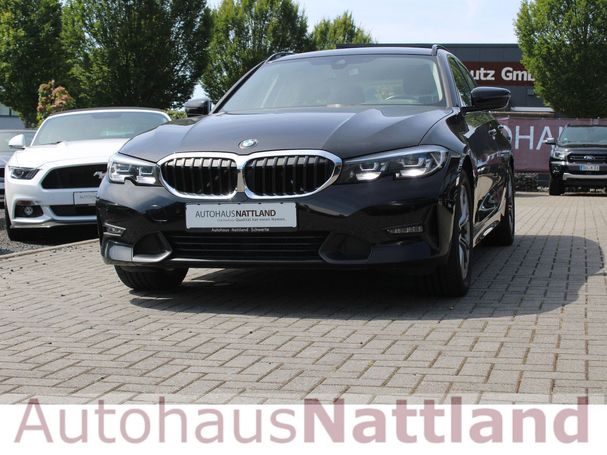 BMW 320d Touring Sport Line 140 kW image number 1