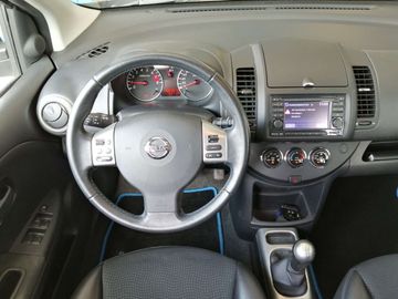 Car image 15