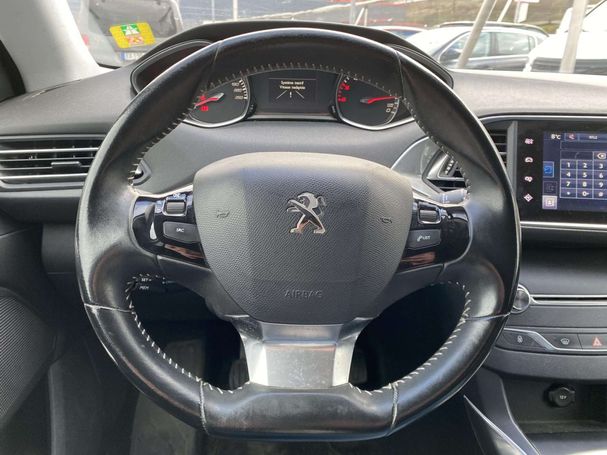 Peugeot 308 1.6 BlueHDi 120 88 kW image number 21