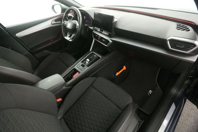 Car image 33