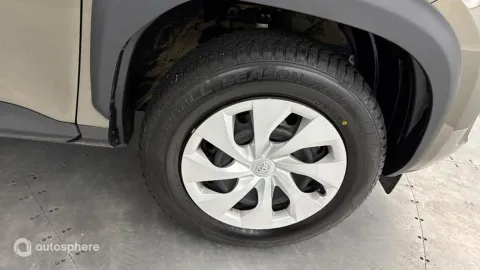 Car image 20