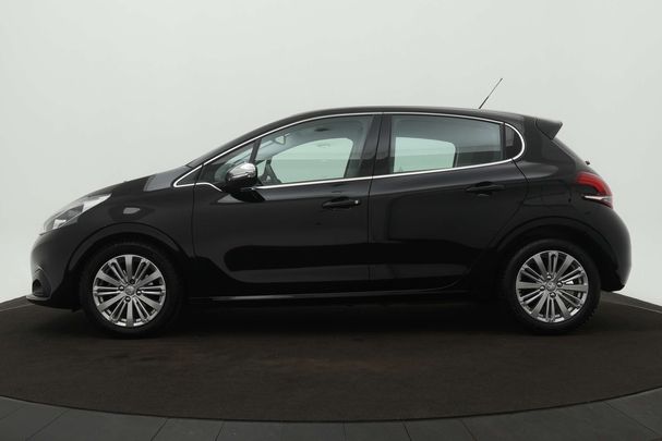 Peugeot 208 PureTech Allure 61 kW image number 6