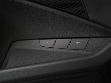 Car image 49