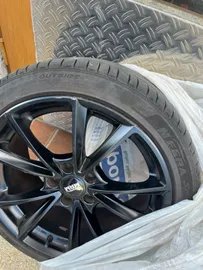 Car image 37
