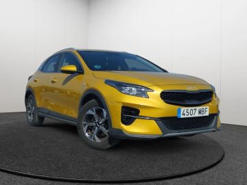 Car image 2