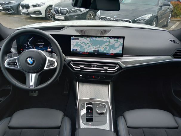 BMW 320i Touring 135 kW image number 12