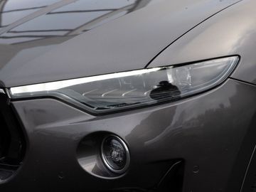 Car image 31