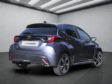 Car image 2