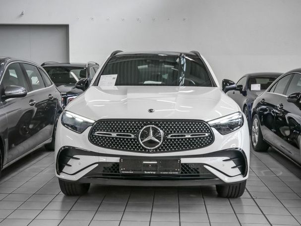 Mercedes-Benz GLC 300 e AMG 230 kW image number 3