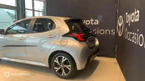 Car image 4
