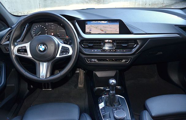 BMW 118i 103 kW image number 10